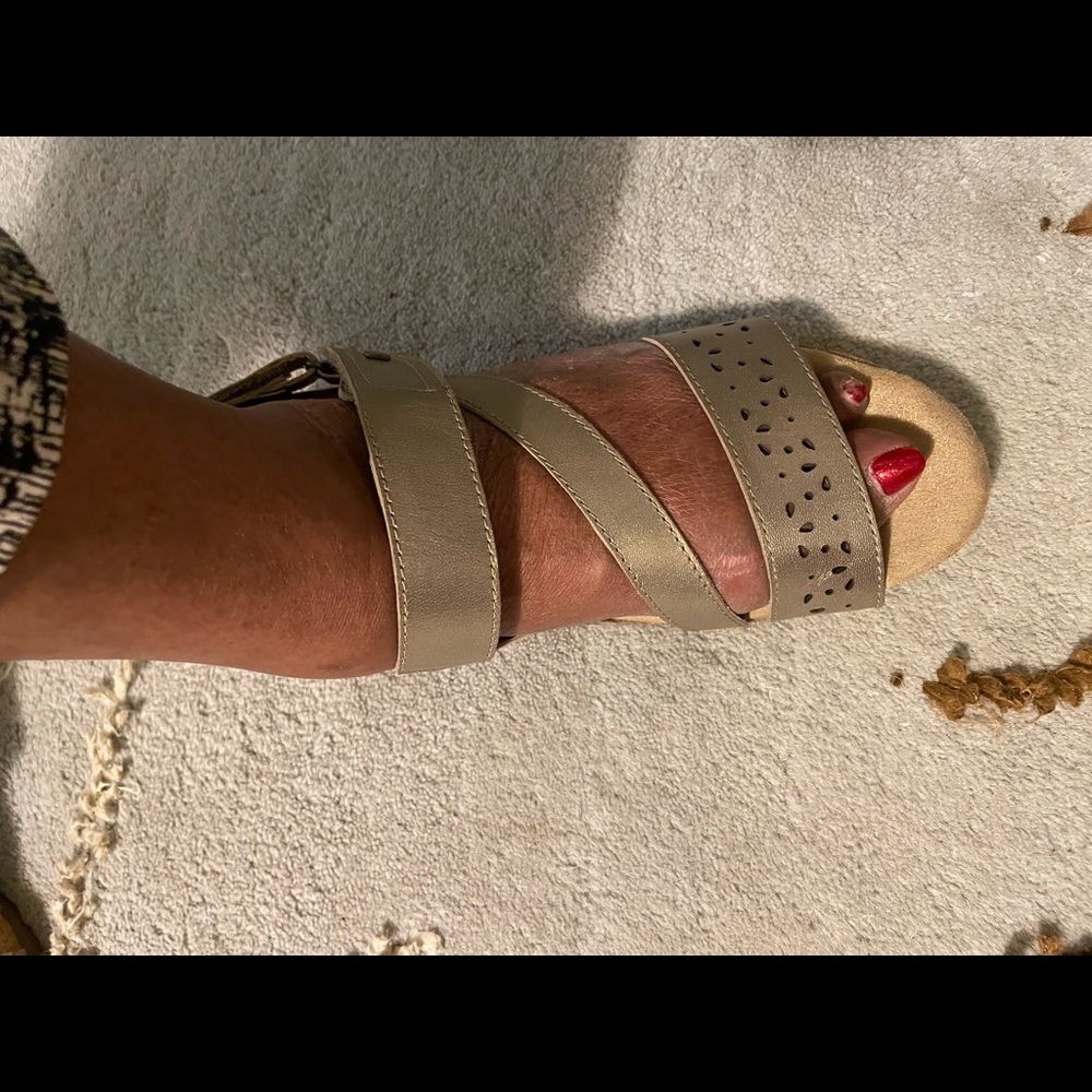 Shoes - Picture 13 of 13